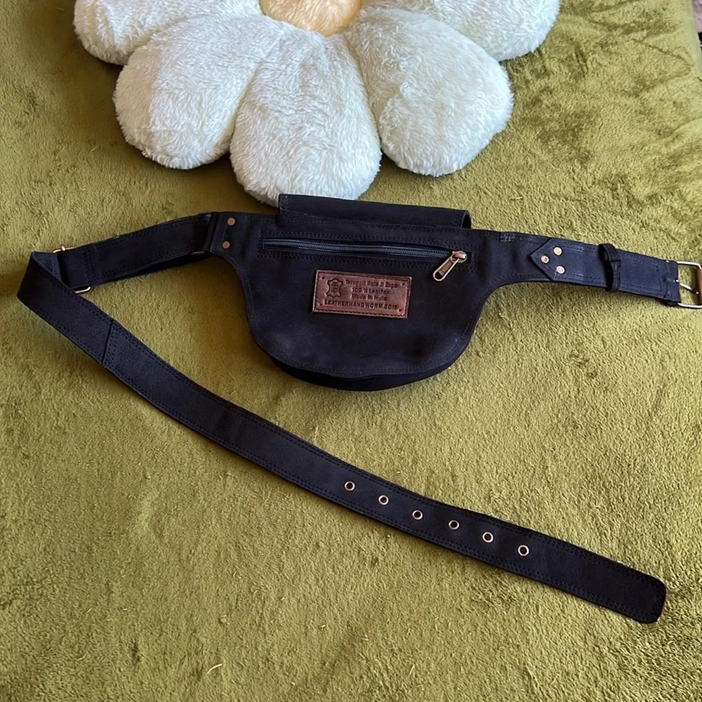 •✨Handmade Leather Stargazing Hip Satchel• - Picture 4 of 5